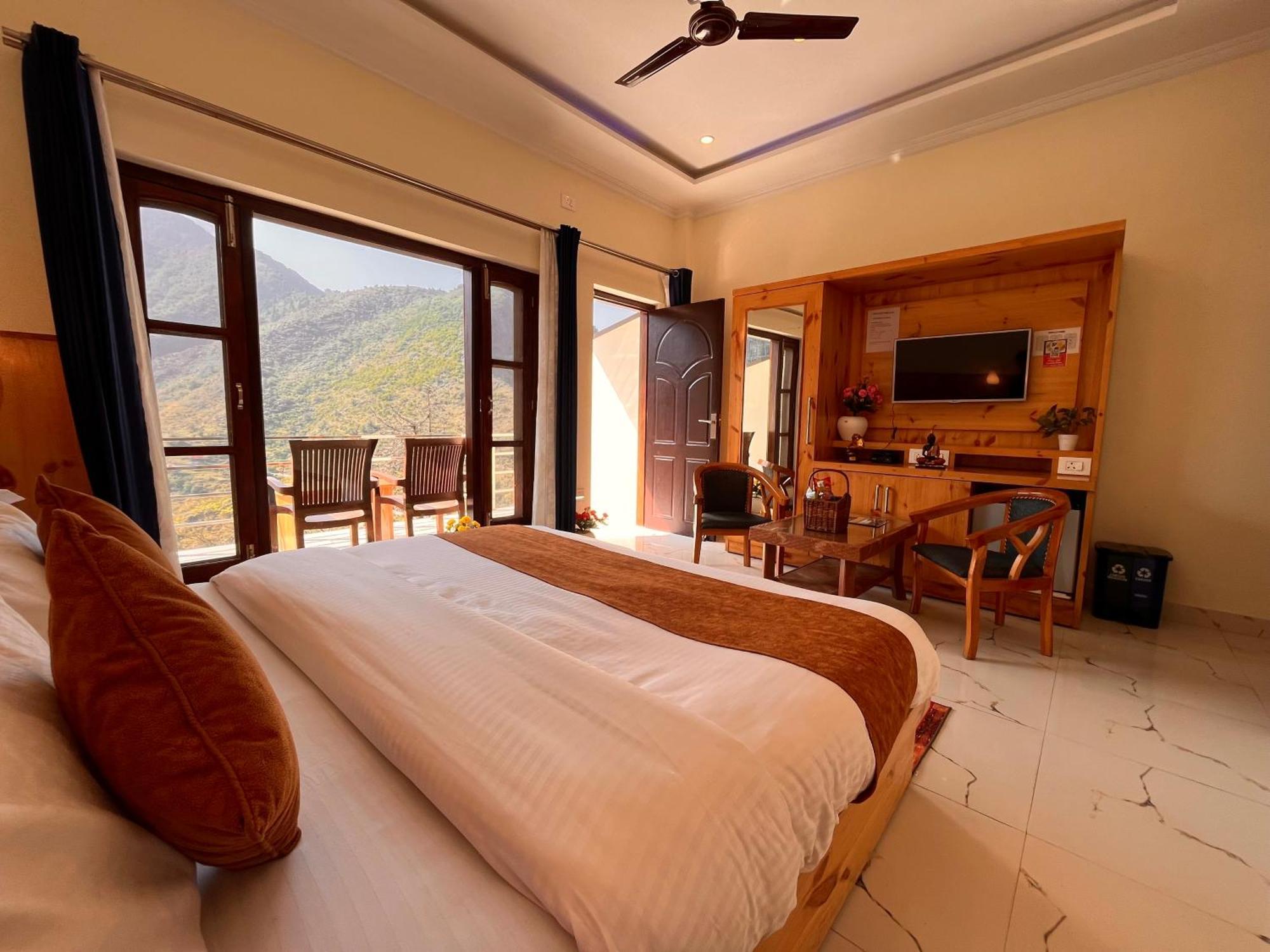 Sitara Hotel & Resort In The Lap Of Nature, Мусори Екстериор снимка