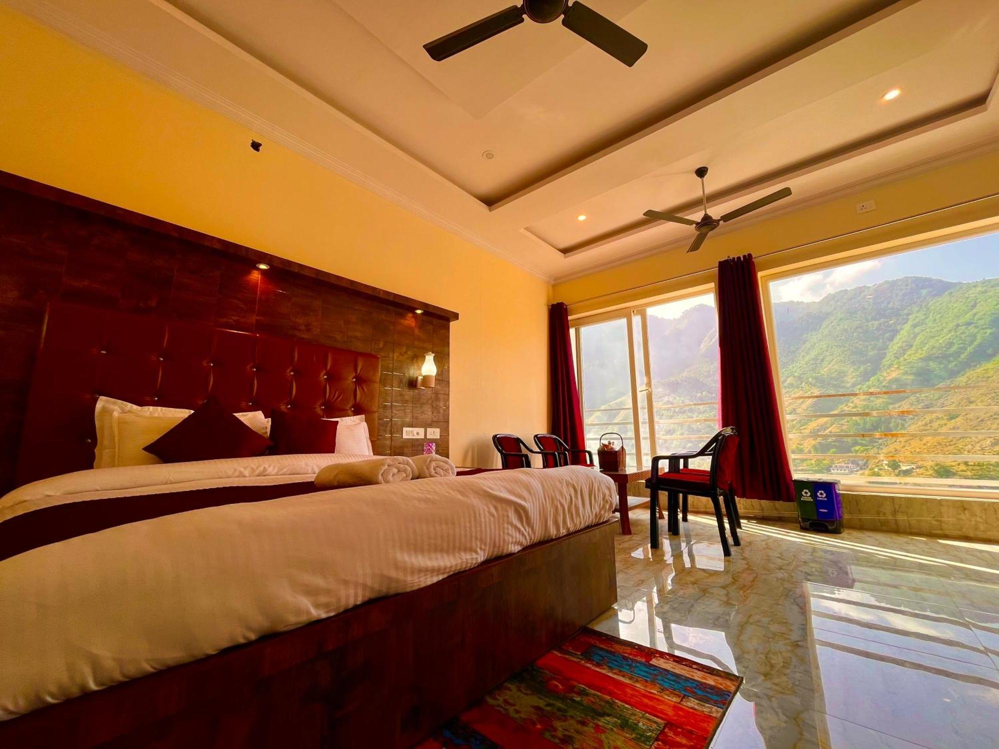 Sitara Hotel & Resort In The Lap Of Nature, Мусори Екстериор снимка