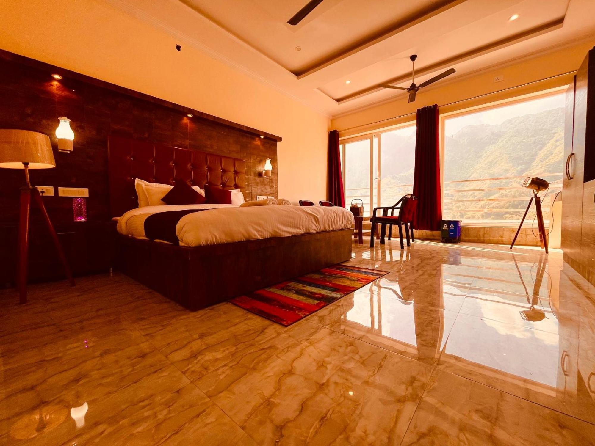 Sitara Hotel & Resort In The Lap Of Nature, Мусори Екстериор снимка