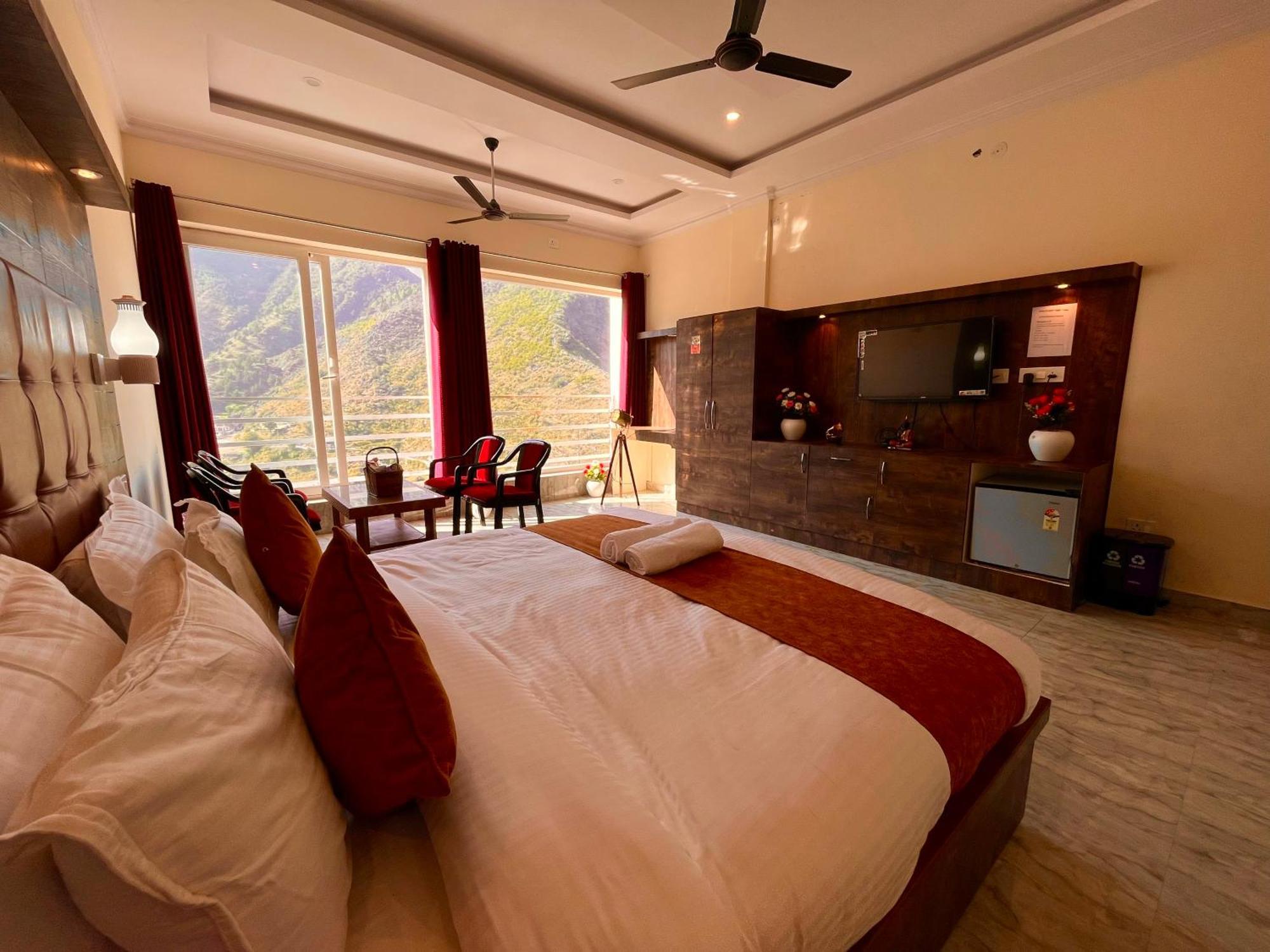 Sitara Hotel & Resort In The Lap Of Nature, Мусори Екстериор снимка