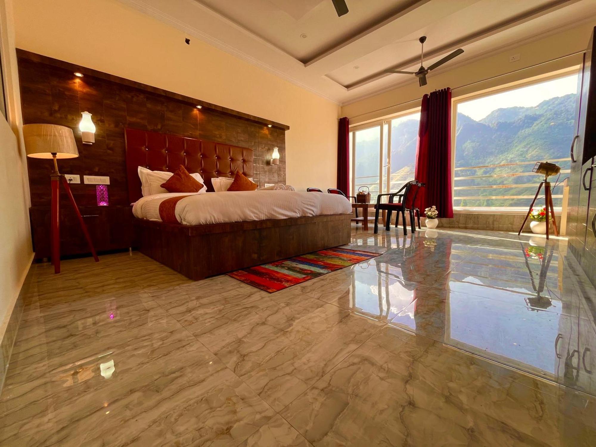 Sitara Hotel & Resort In The Lap Of Nature, Мусори Екстериор снимка