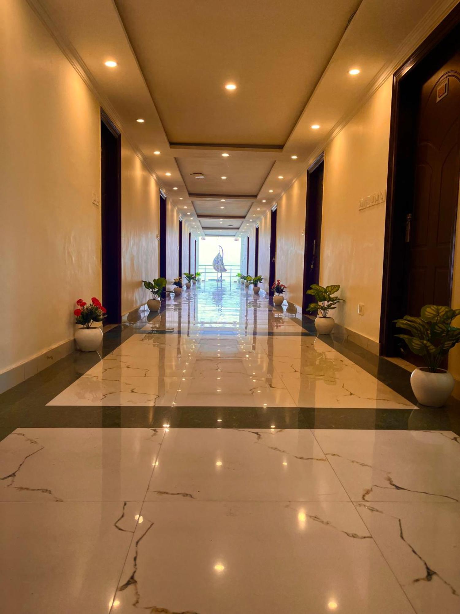 Sitara Hotel & Resort In The Lap Of Nature, Мусори Екстериор снимка