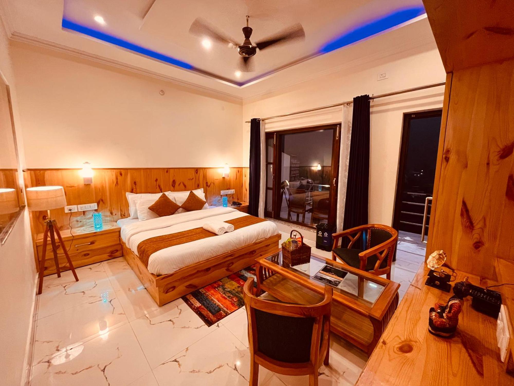 Sitara Hotel & Resort In The Lap Of Nature, Мусори Екстериор снимка